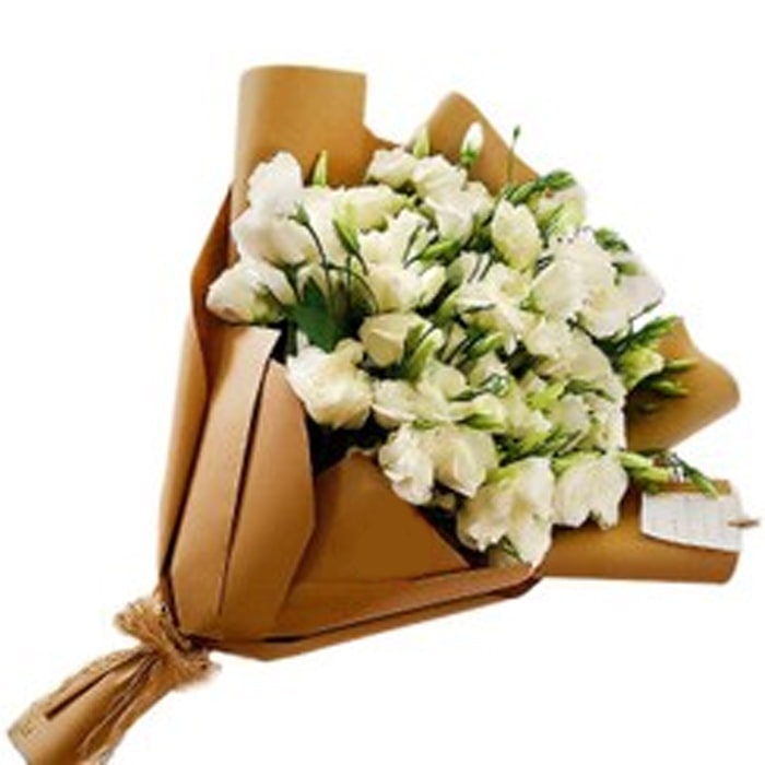 دسته-گل-لی-سین-توس-سفید-min